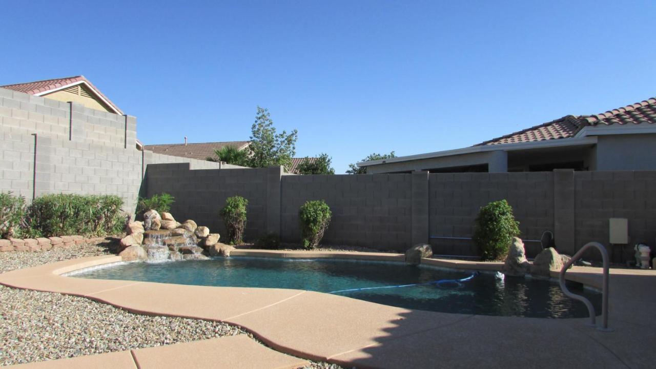 Cozy Near Freeways W Pool Bbq Peoria